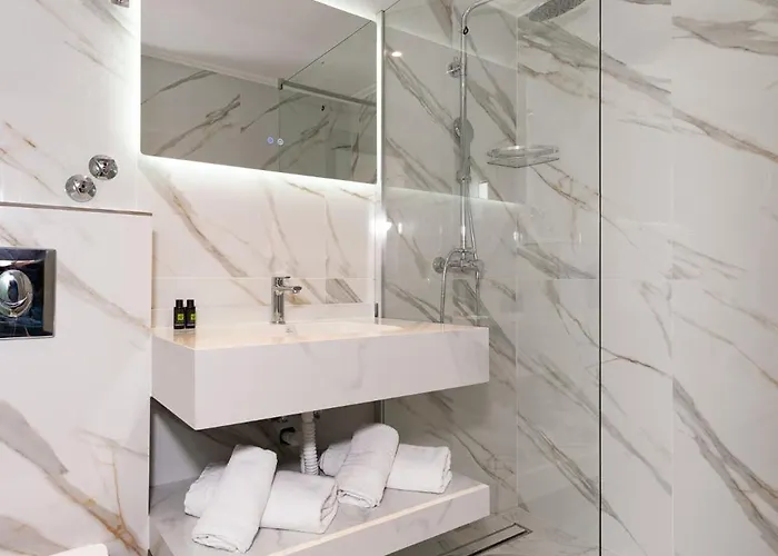 Alyssium Hotell 4*