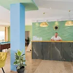 Alyssium Hotel 4*