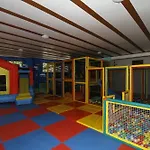 Hotell Alyssium 4*