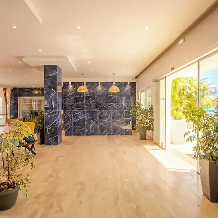 Alyssium Hotel 4*