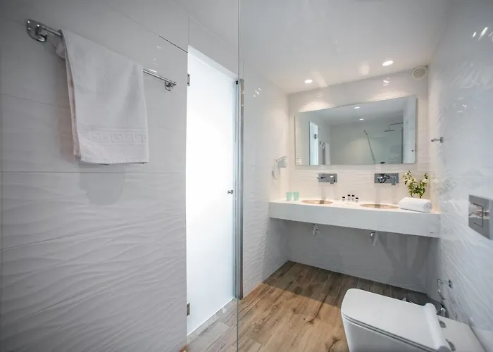 Alyssium Hotel 4*