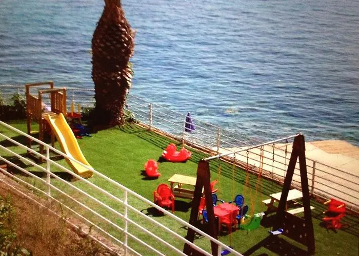 Alyssium Hotell