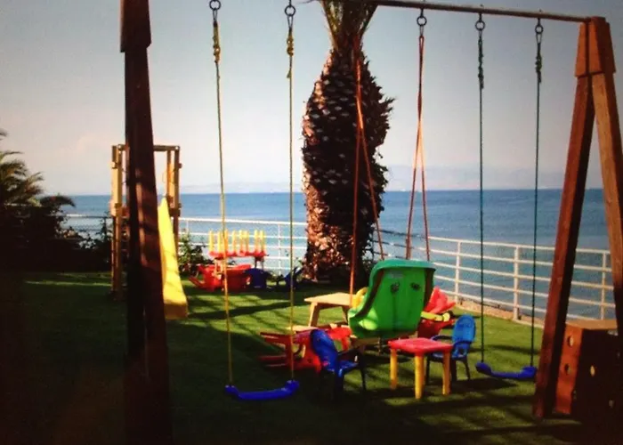 Hotell Alyssium 4*