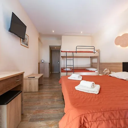 Corfu Maris Bellos ベニテス