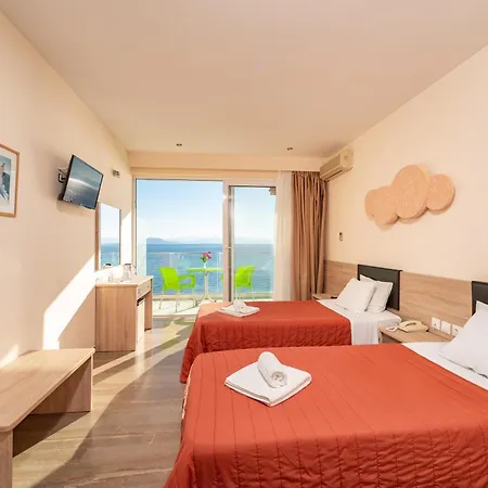 Corfu Maris Bellos ベニテス